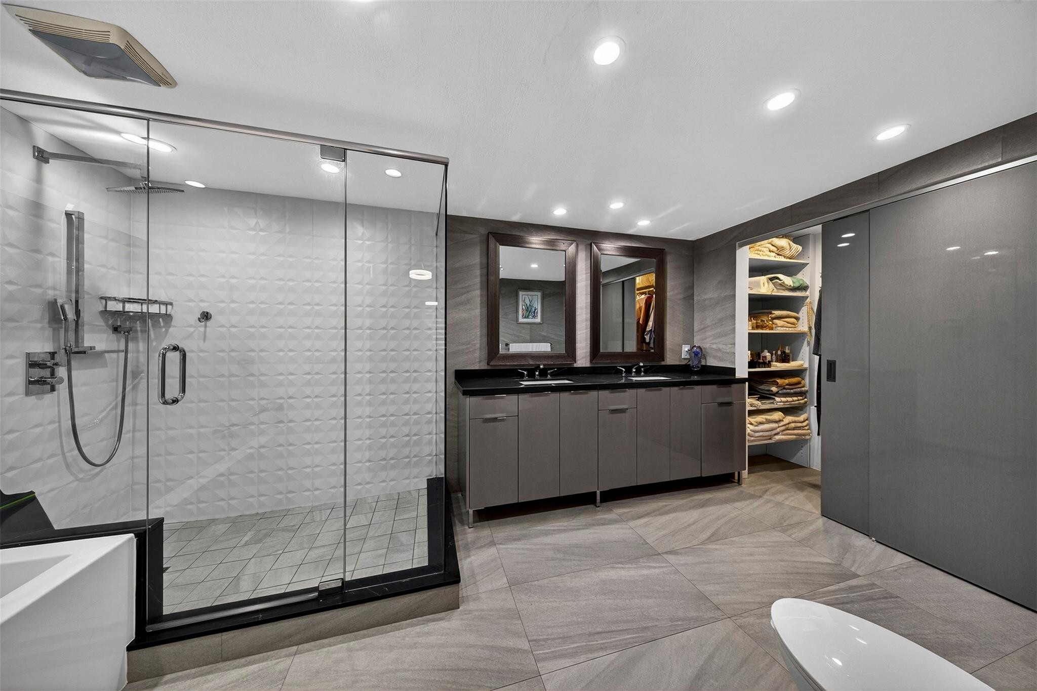 Gulfstream Estates 37-6 B - Residential