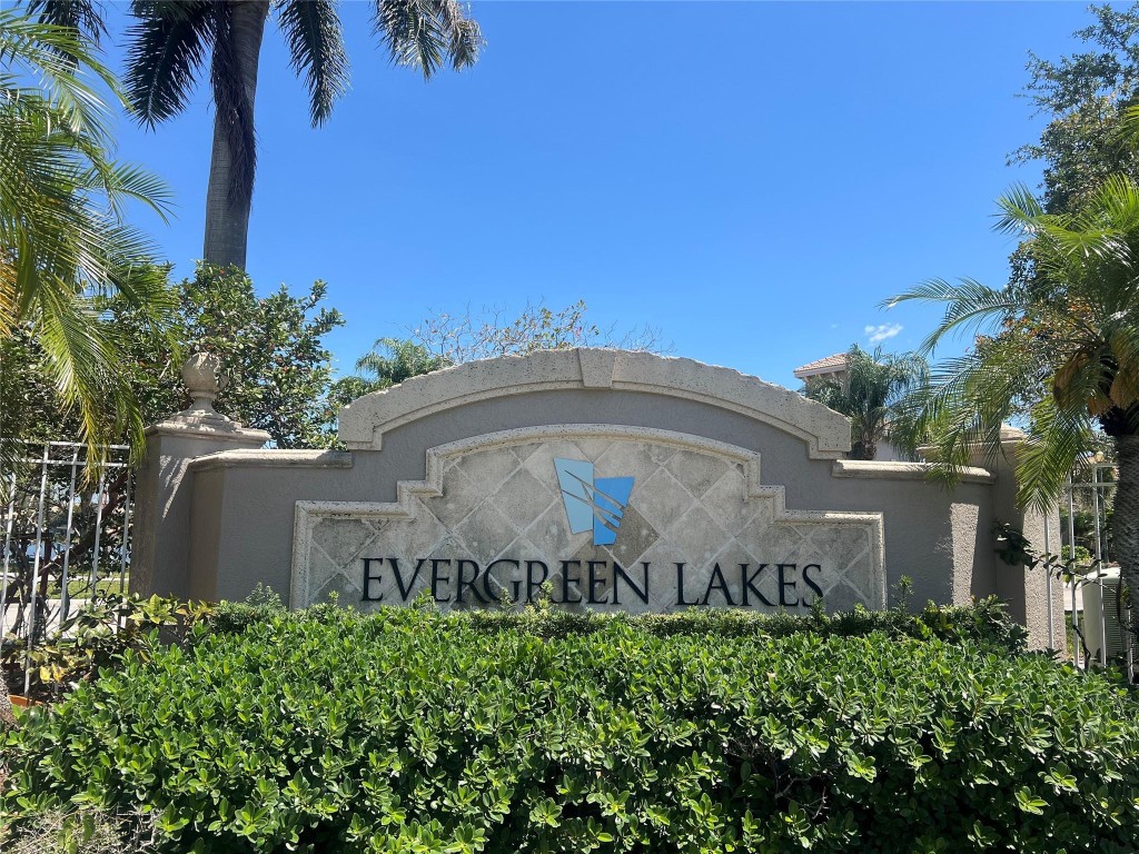 Evergreen Lakes - Residential