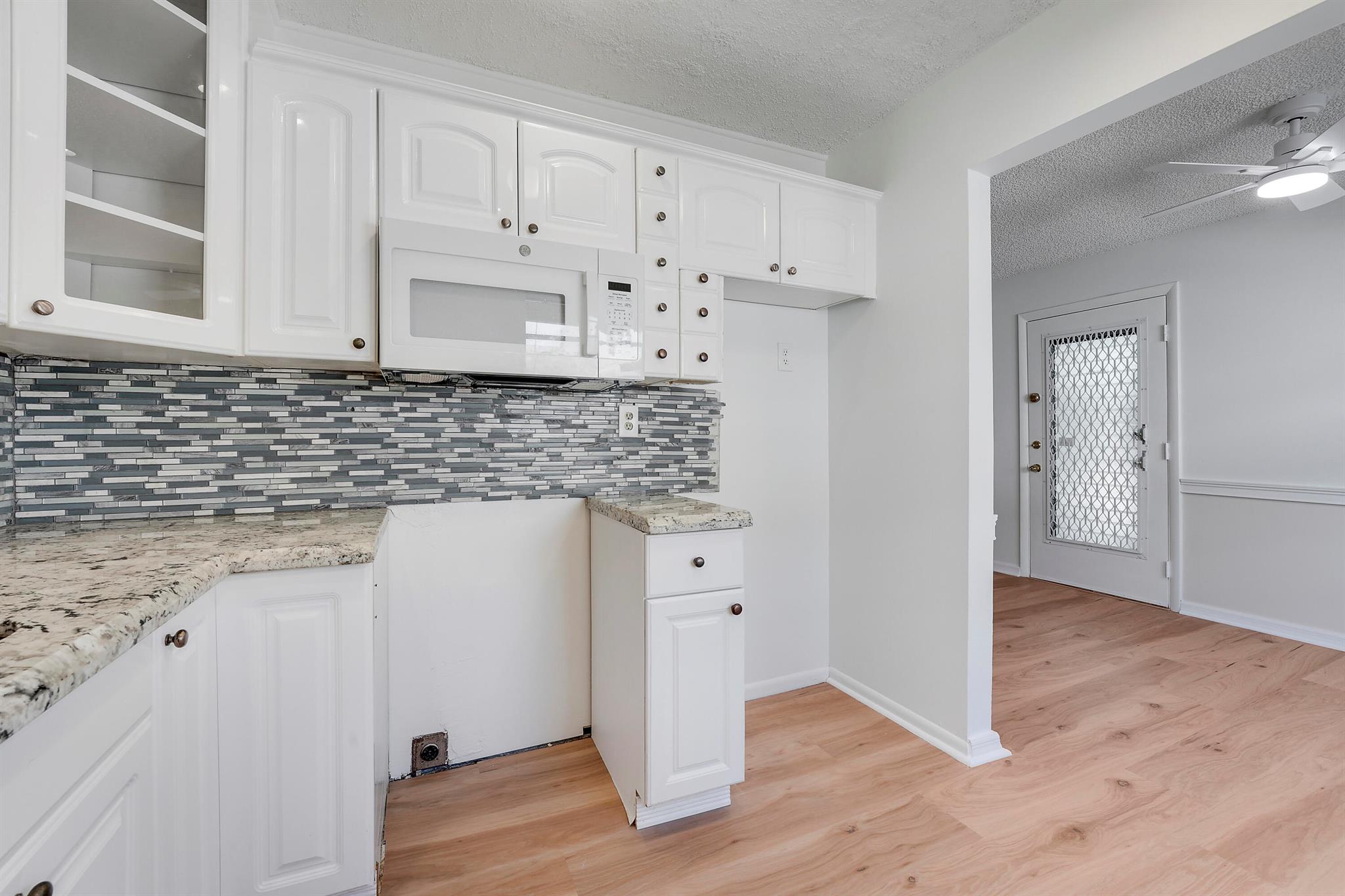 KINGS POINT FLANDERS COND - Residential