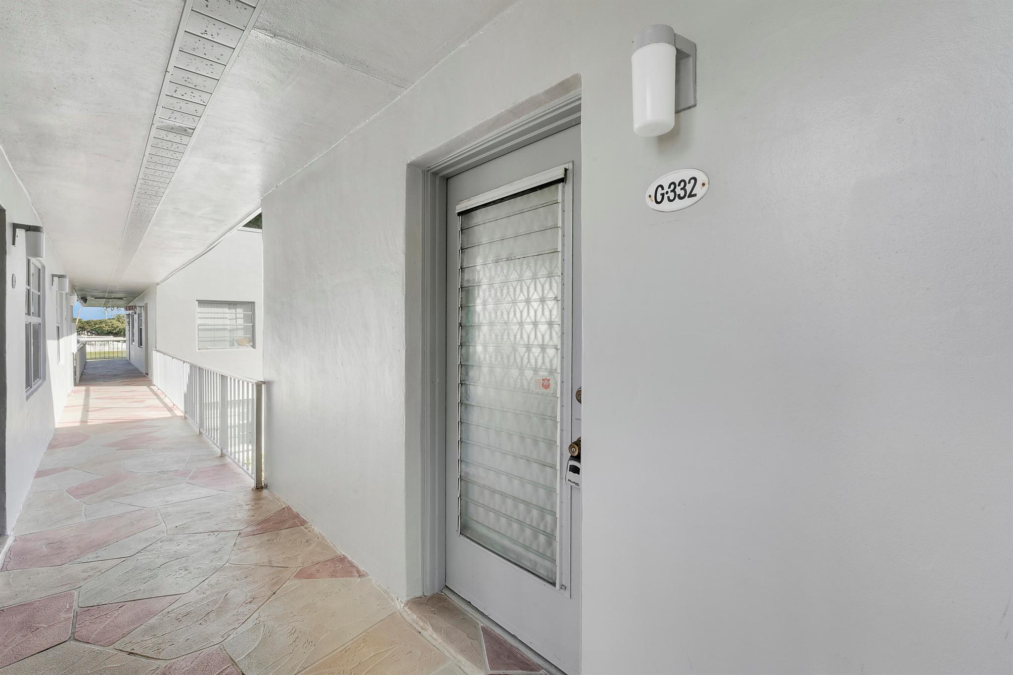 KINGS POINT FLANDERS COND - Residential