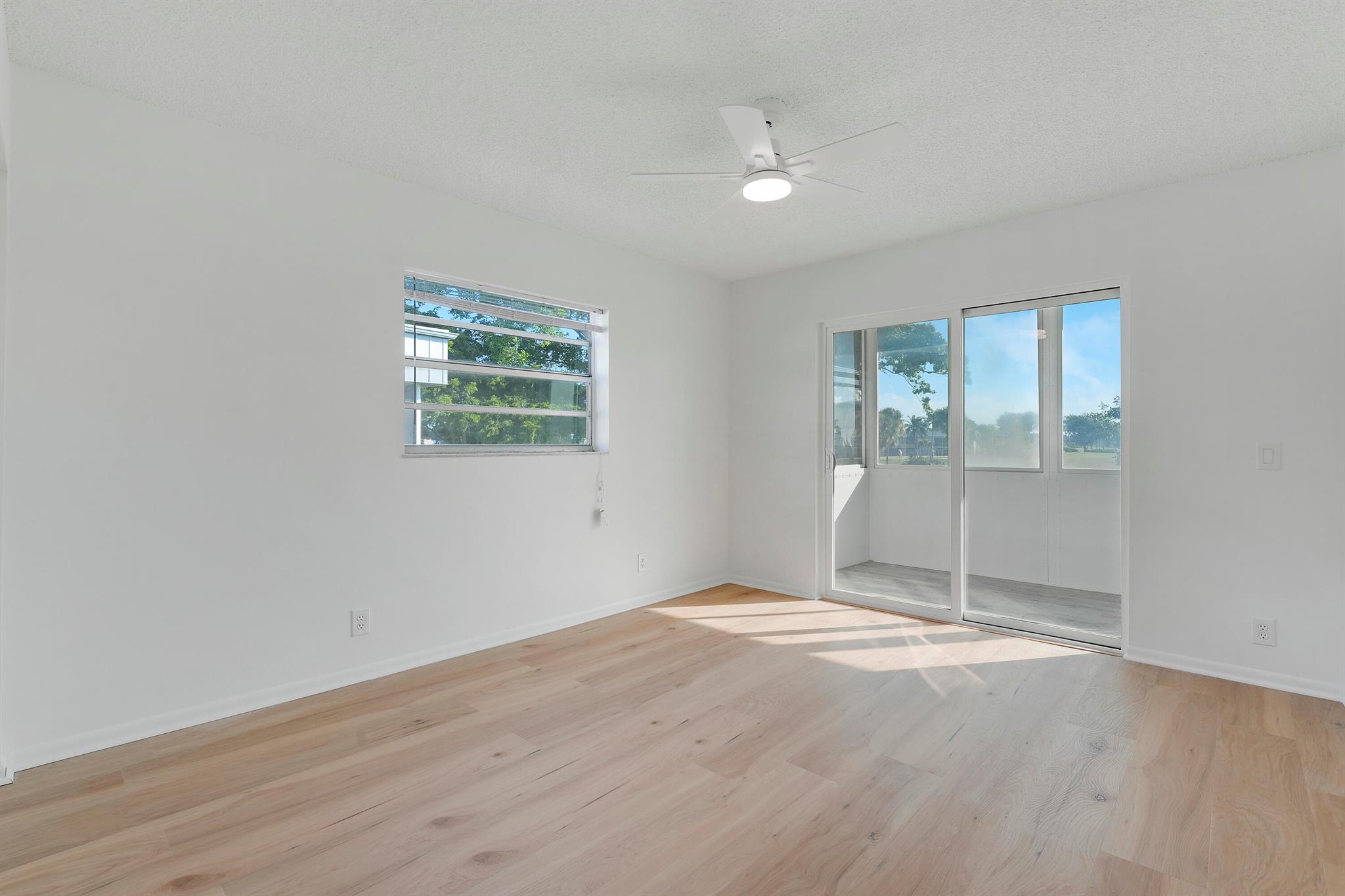 KINGS POINT FLANDERS COND - Residential