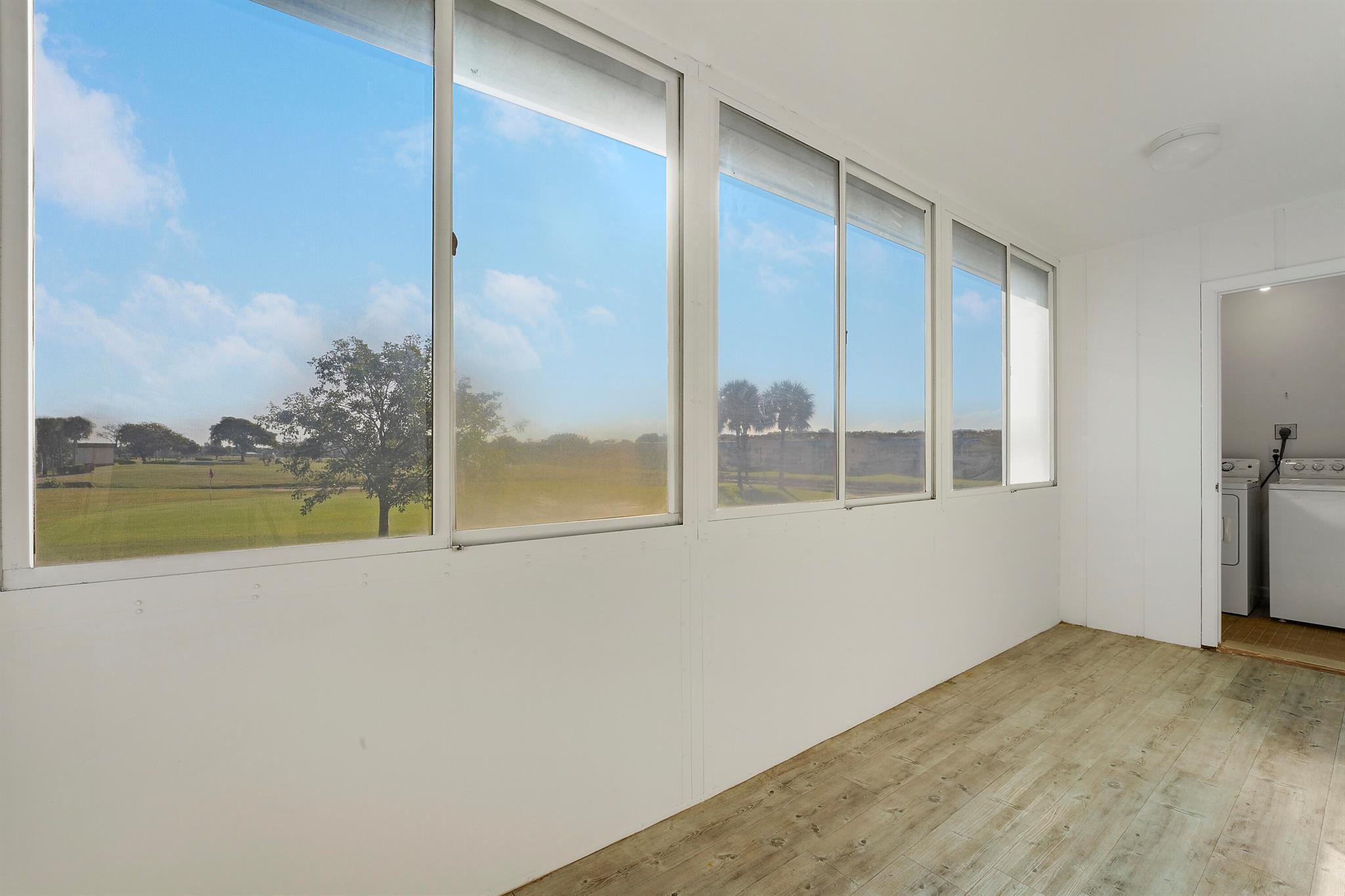 KINGS POINT FLANDERS COND - Residential