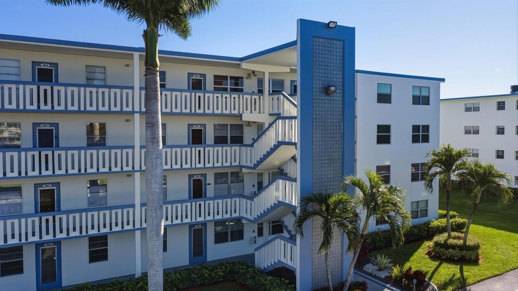 Photo of 3063 Yarmouth D, Boca Raton, FL 33434 (MLS # R11150951)