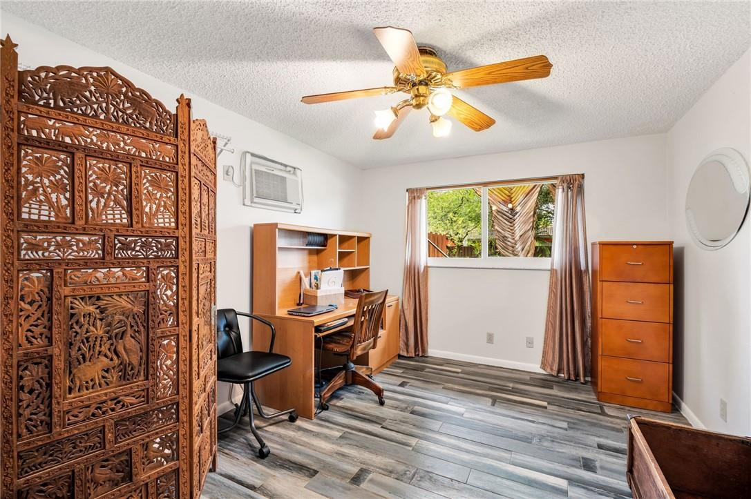 Hillbrook 30-4 B - Residential