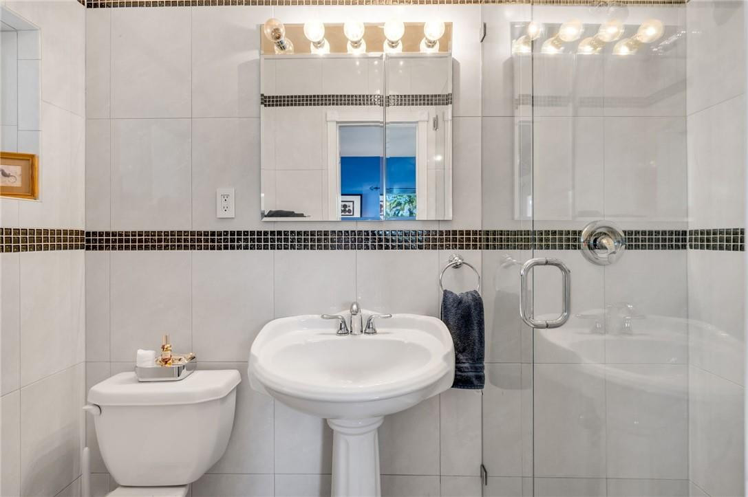 Hillbrook 30-4 B - Residential