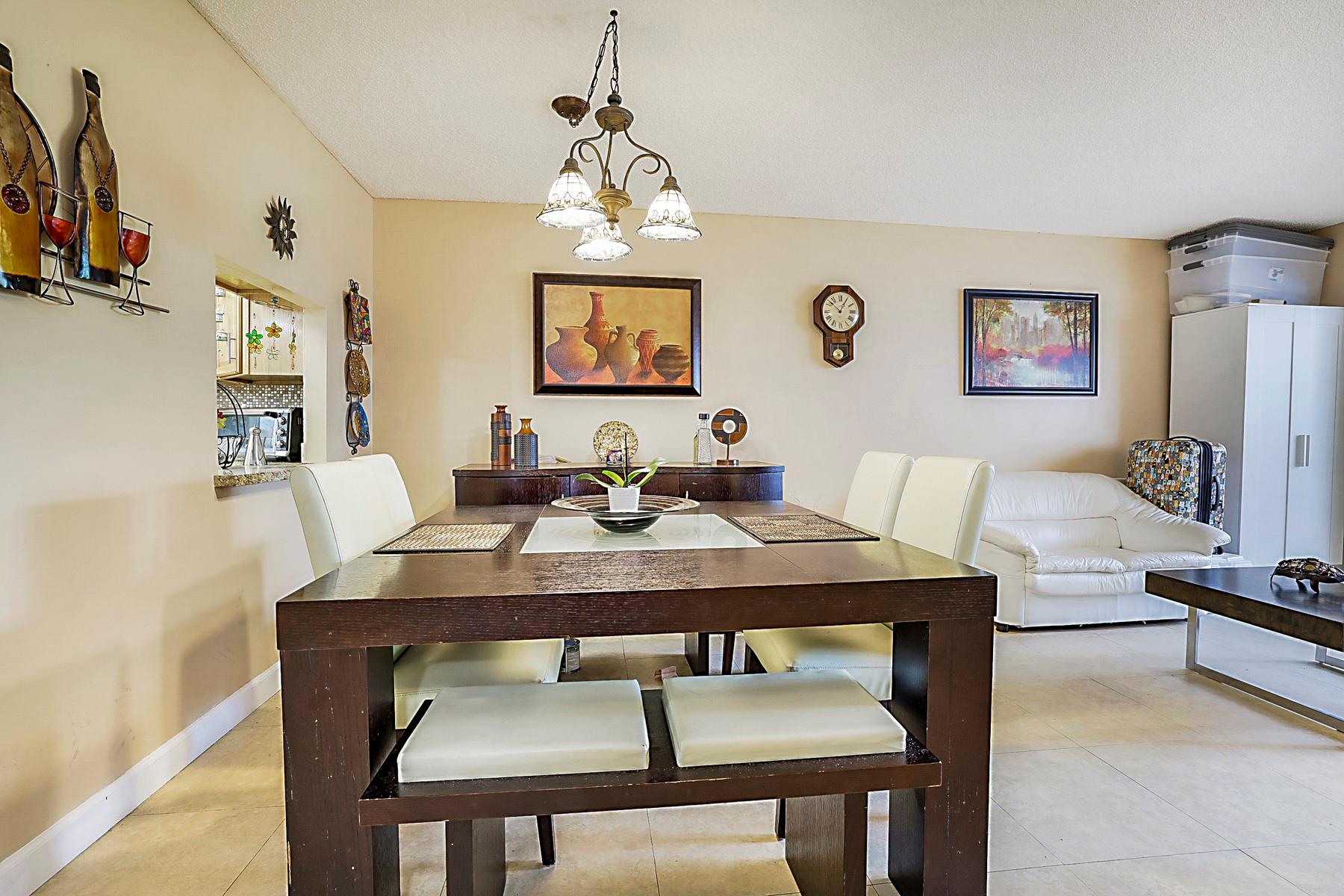 Holiday Springs - Residential