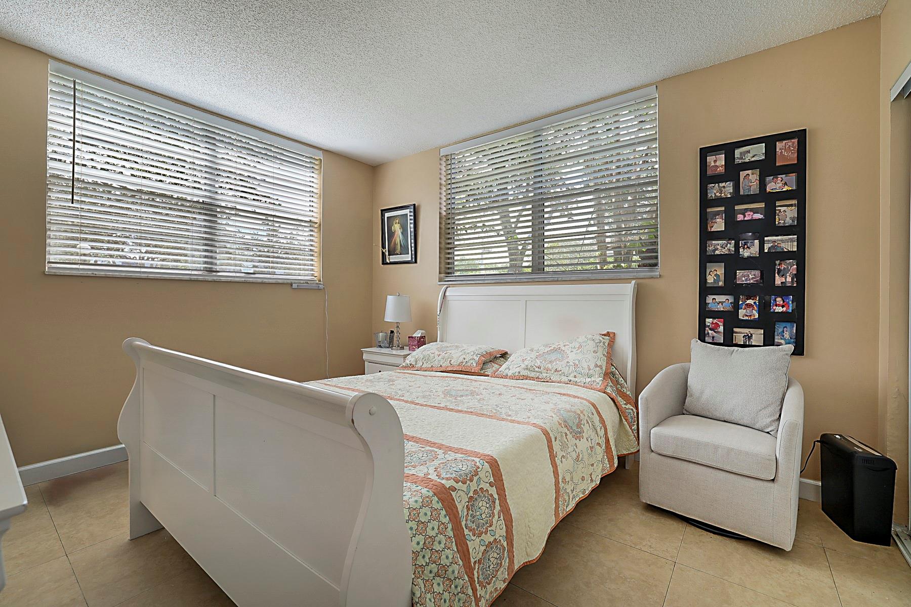 Holiday Springs - Residential