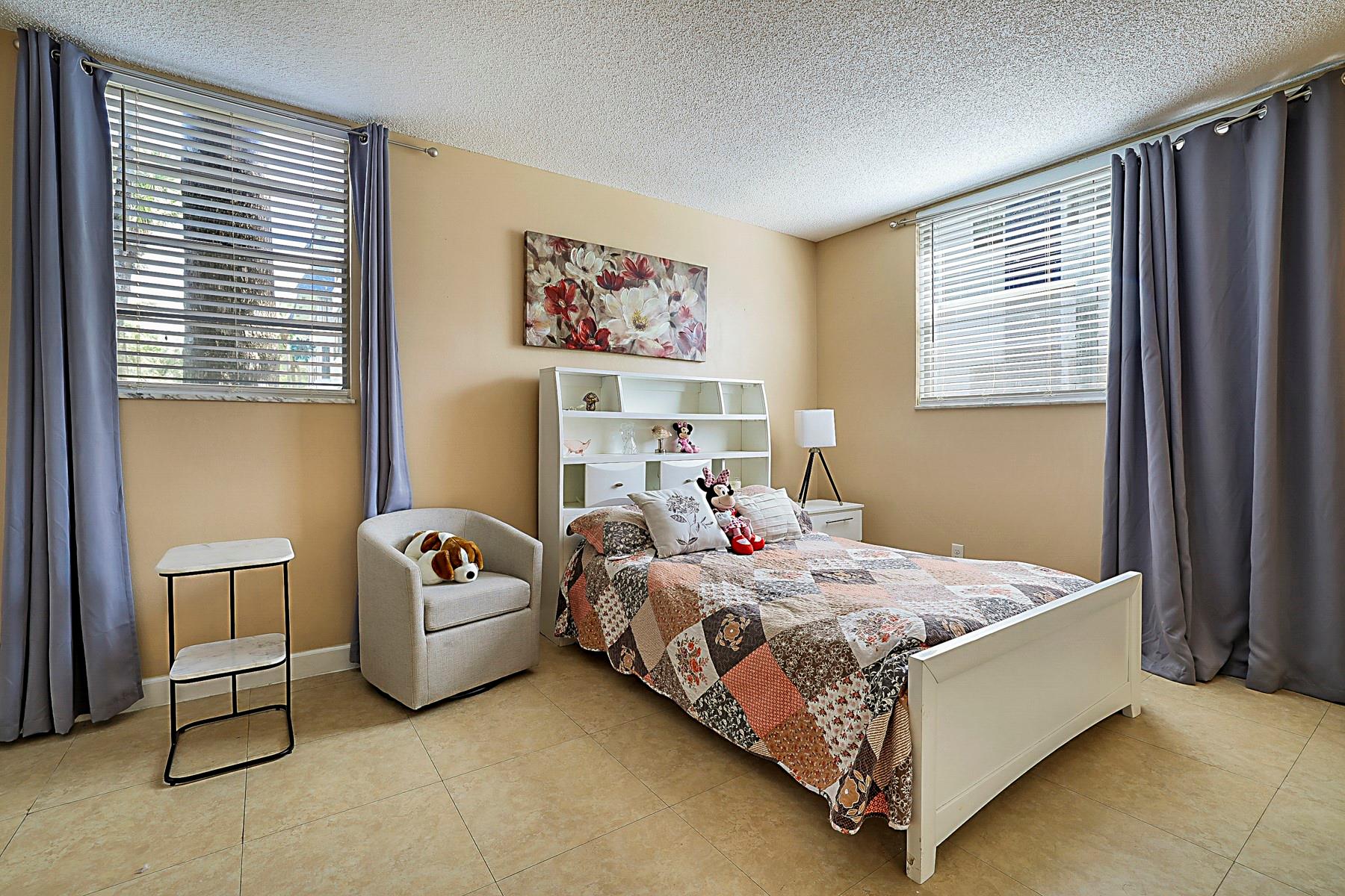 Holiday Springs - Residential