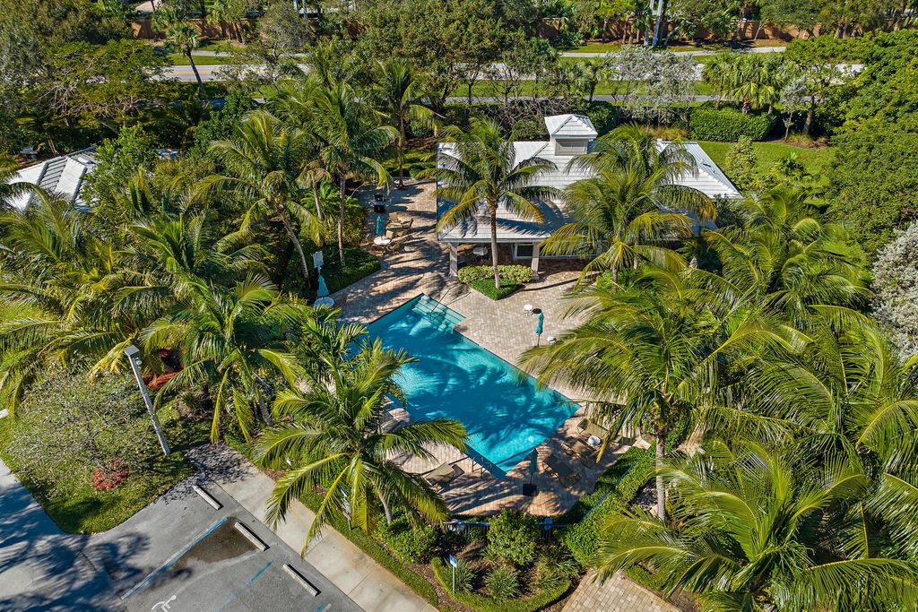 Photo of 14499 Cypress Island Circle, Palm Beach Gardens, FL 33410 (MLS # R11126858)