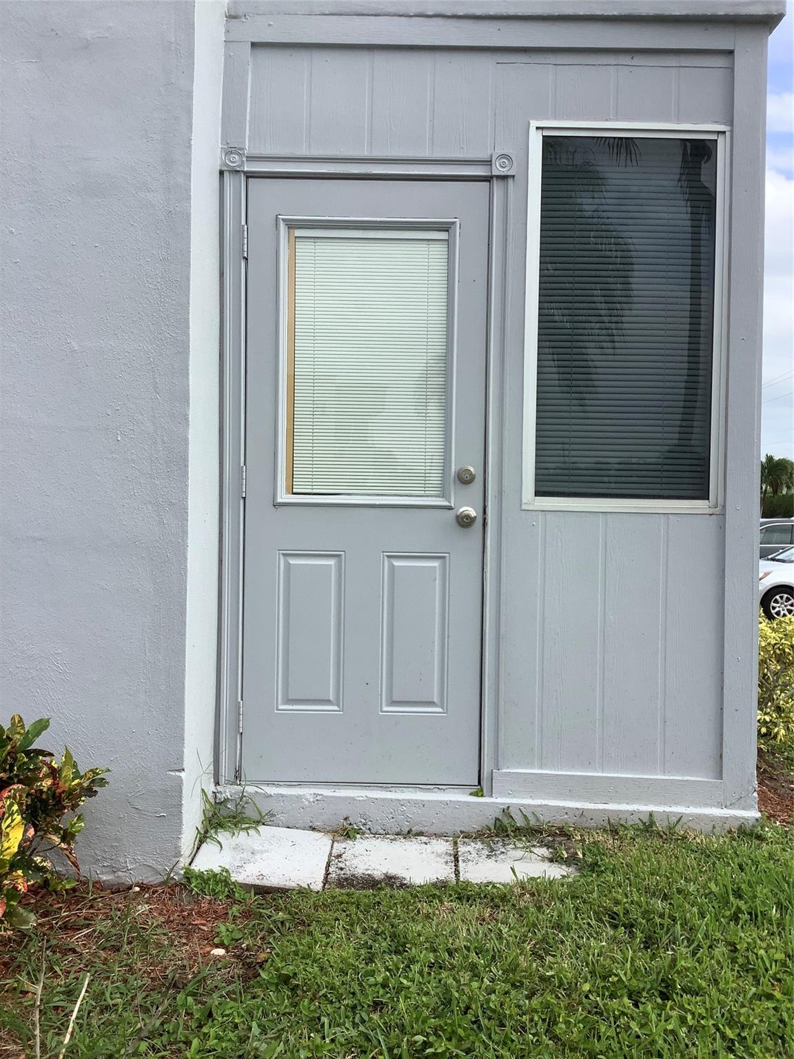 BURGUNDY - Residential