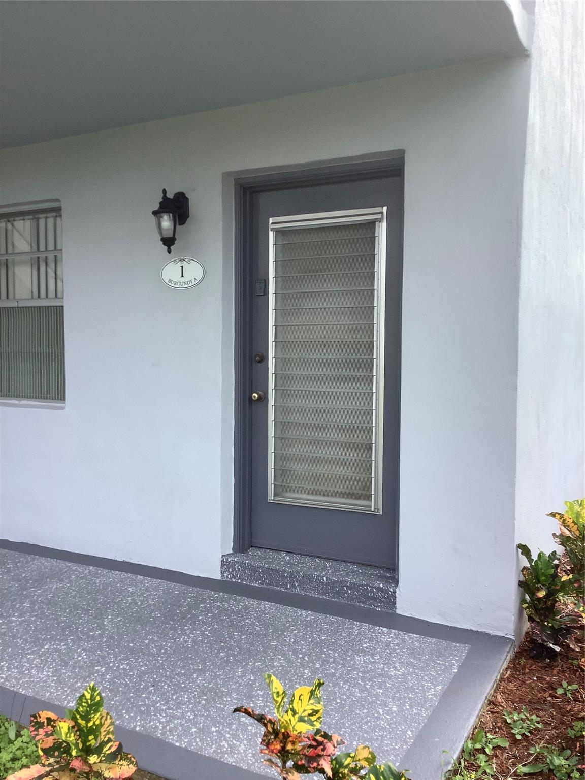 BURGUNDY - Residential