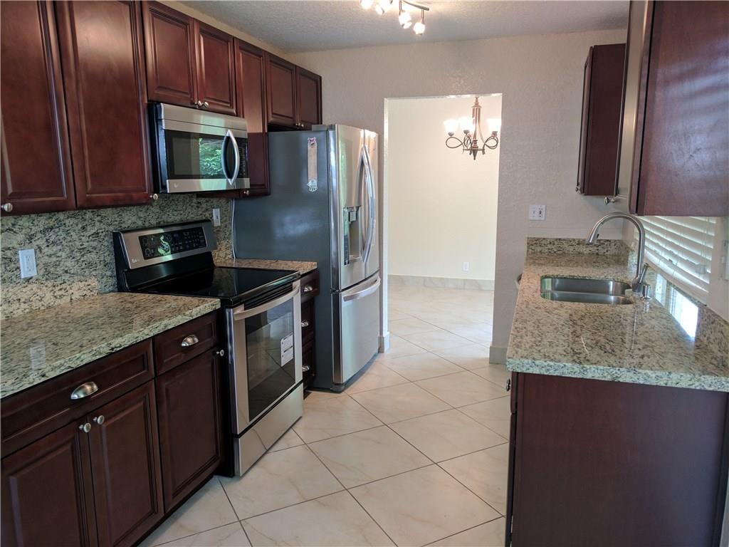 Mainlands Of Tamarac Lake - Residential