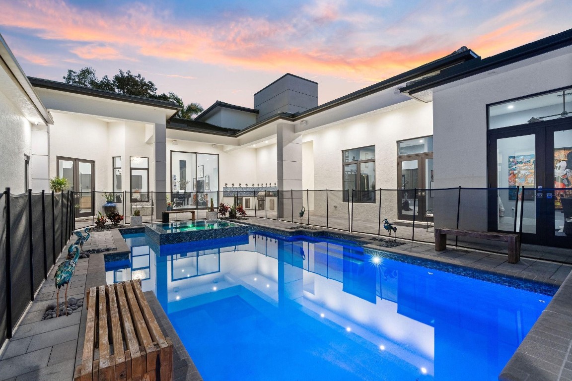 SUNSHINE RANCHES - Residential