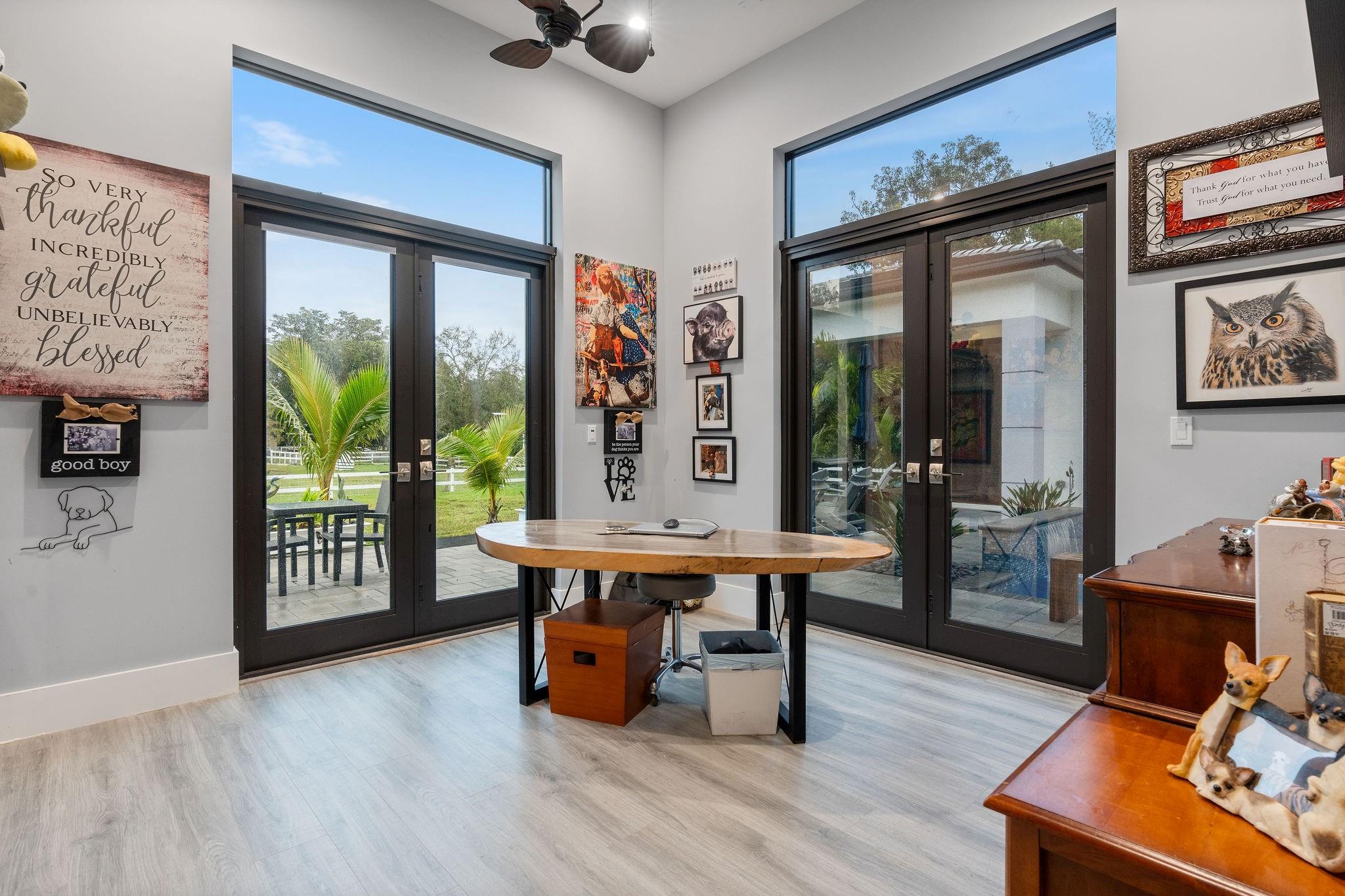 SUNSHINE RANCHES - Residential