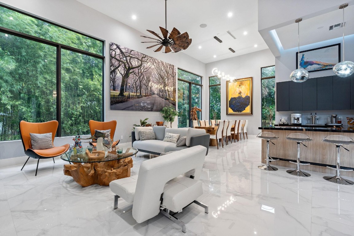 SUNSHINE RANCHES - Residential