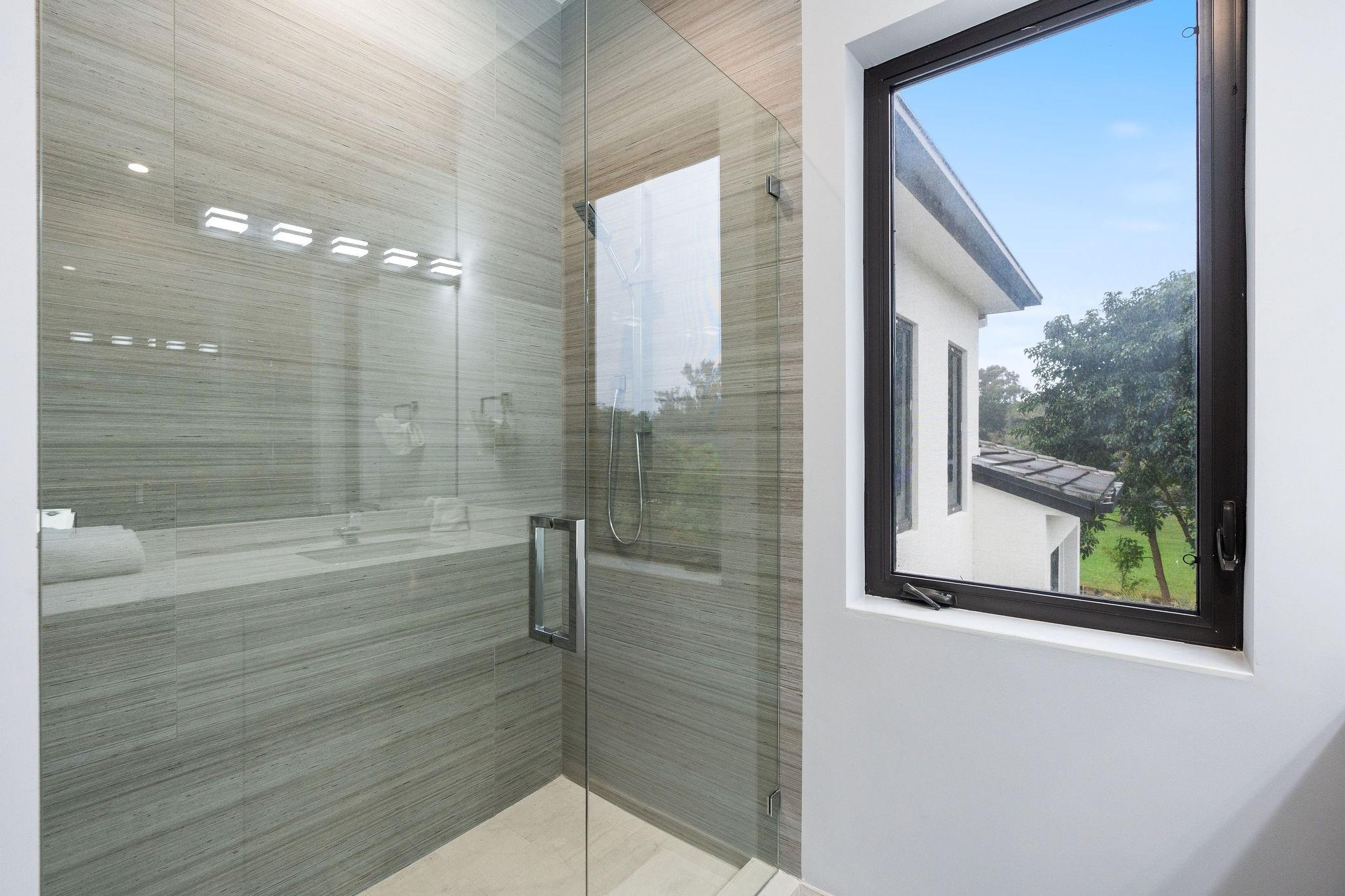 SUNSHINE RANCHES - Residential