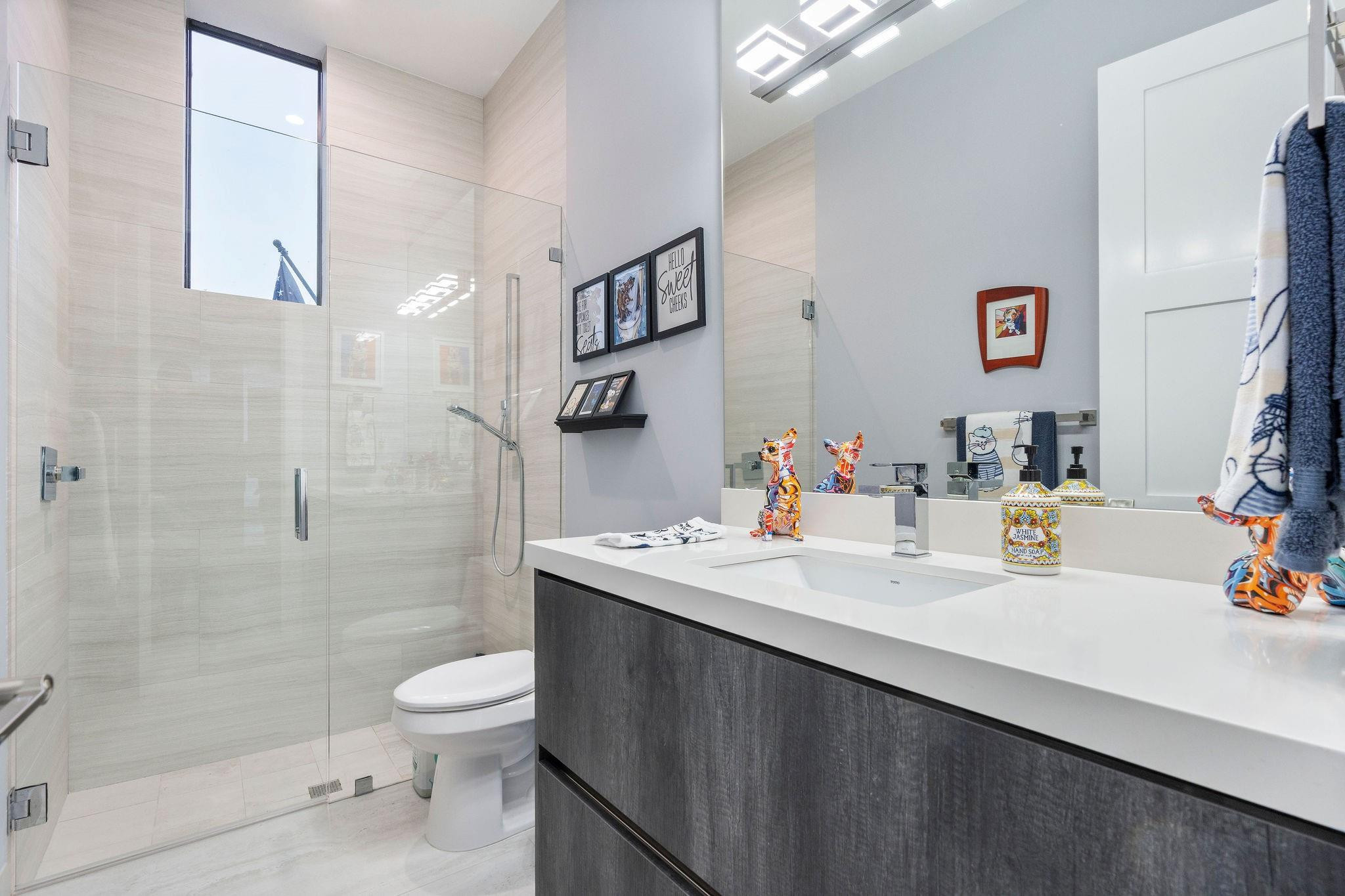 SUNSHINE RANCHES - Residential