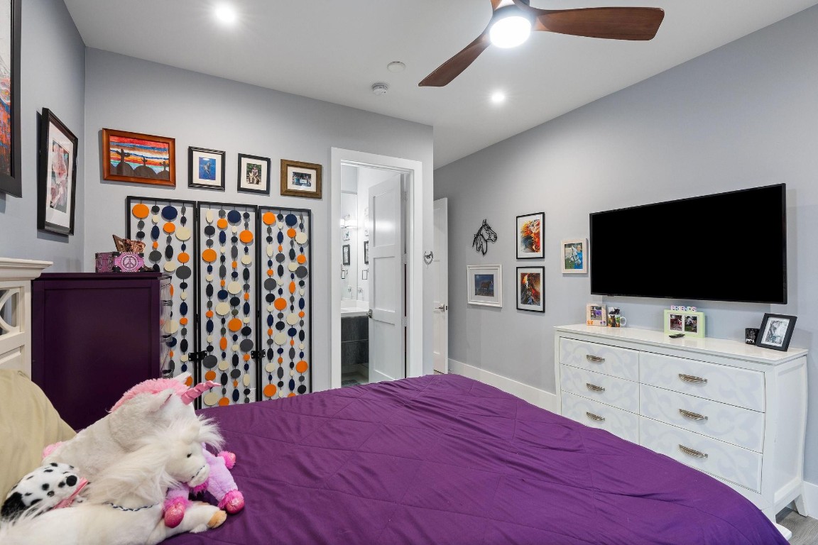 SUNSHINE RANCHES - Residential