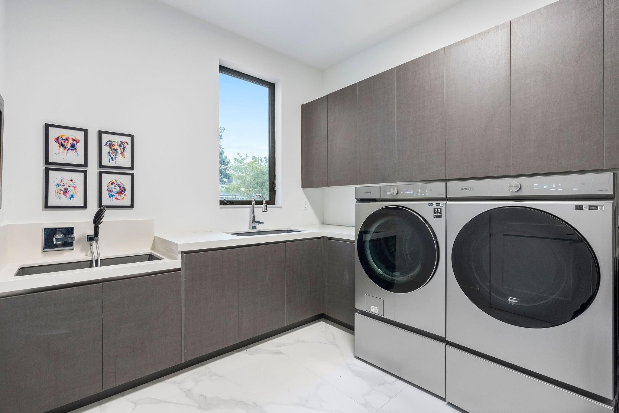 SUNSHINE RANCHES - Residential