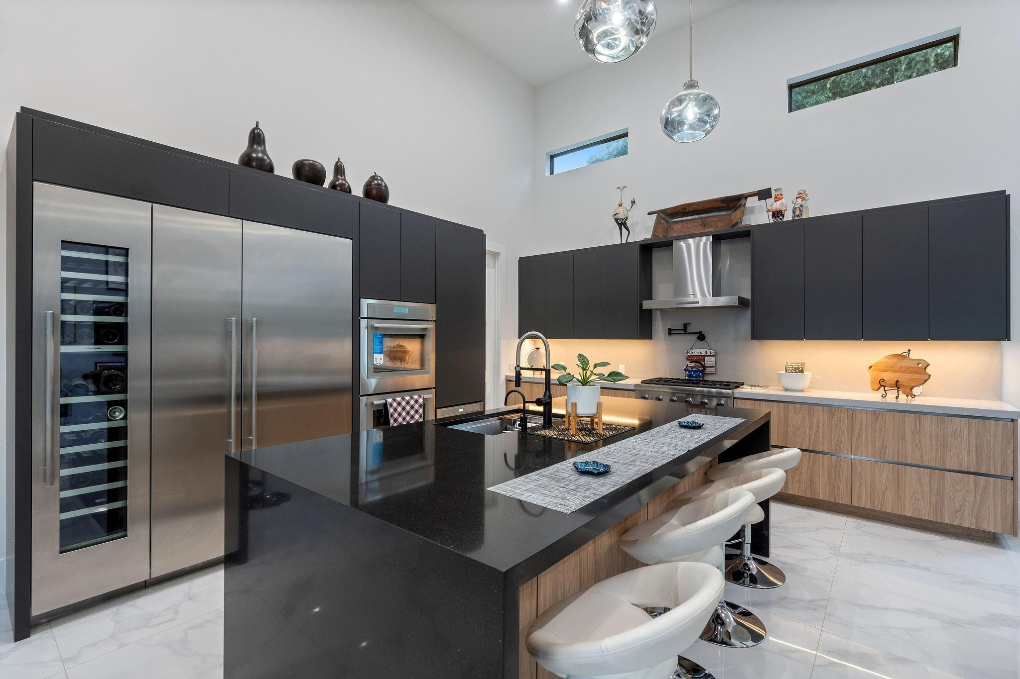 SUNSHINE RANCHES - Residential