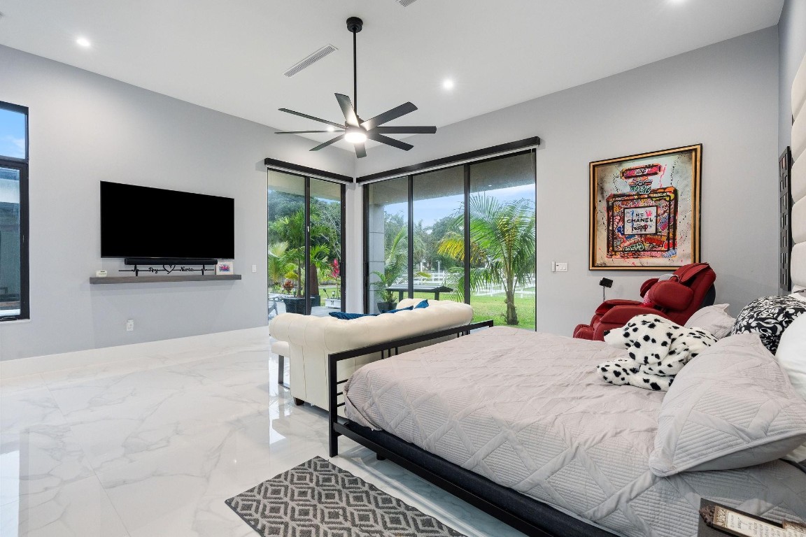 SUNSHINE RANCHES - Residential