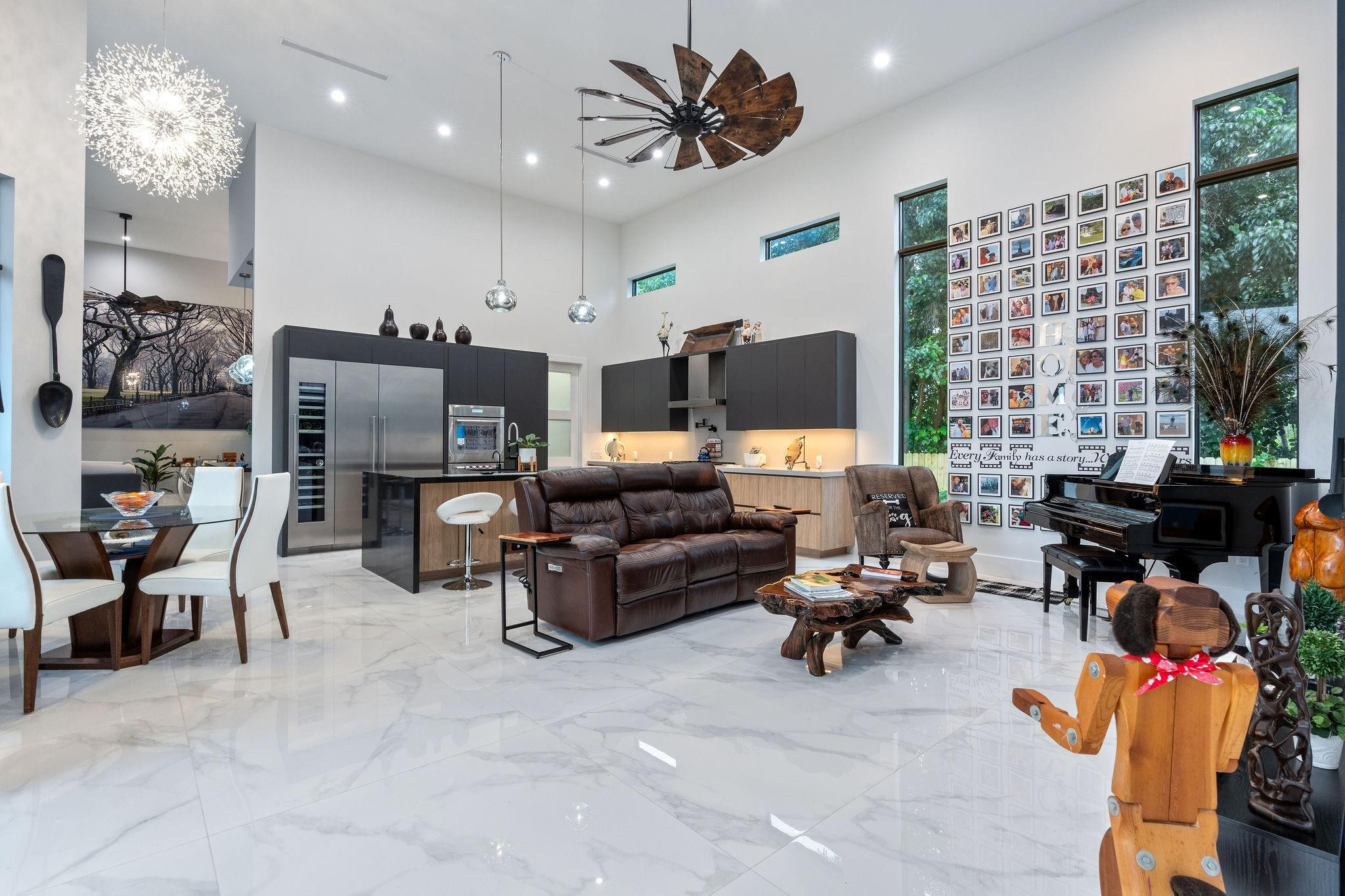 SUNSHINE RANCHES - Residential