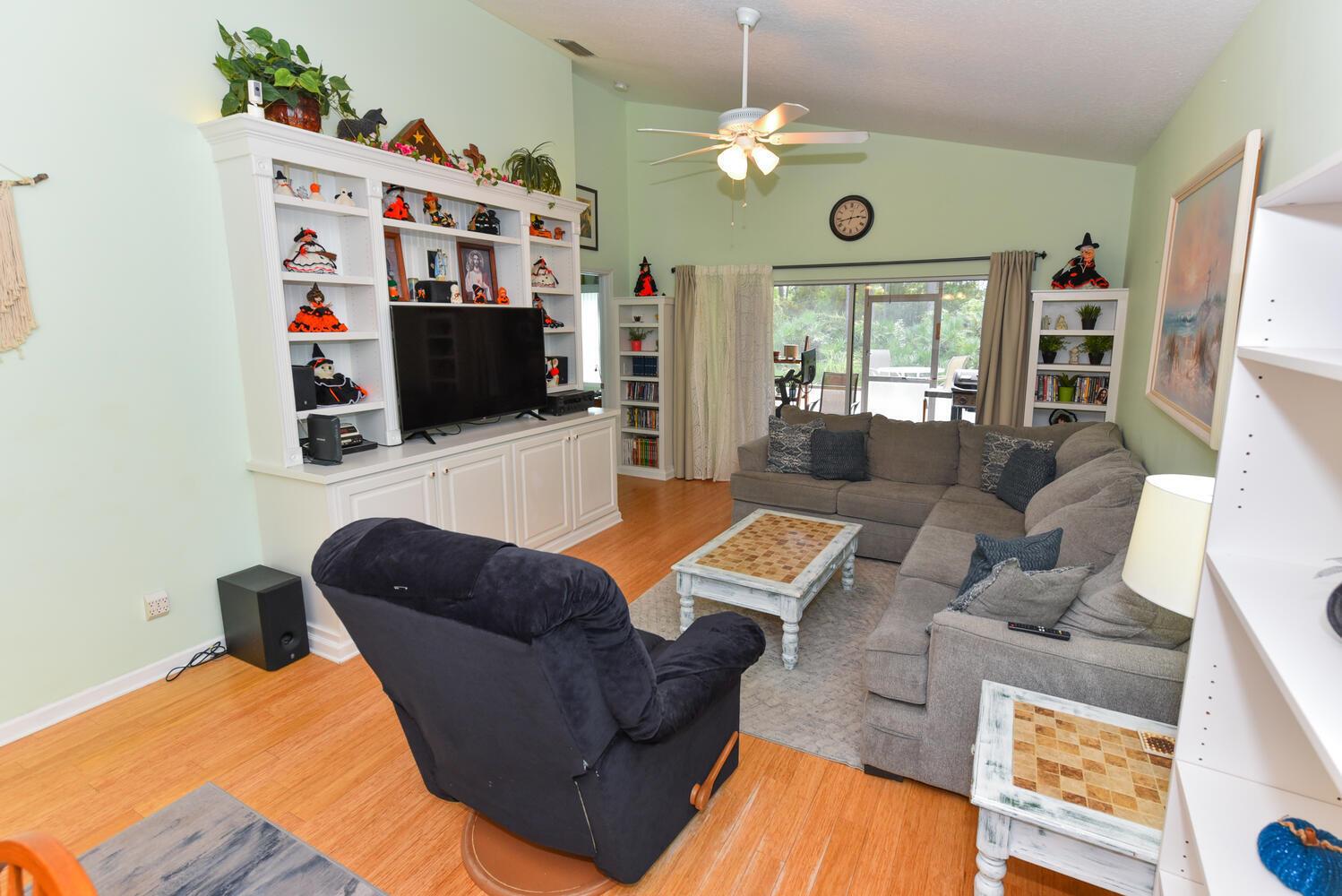 SUGAR PINES - Residential