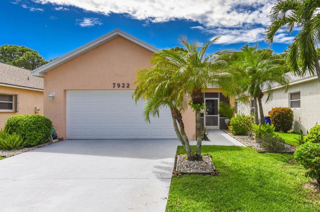 Photo of 7922 SE Sugar Pines Way, Hobe Sound, FL 33455 (MLS # R11128949)
