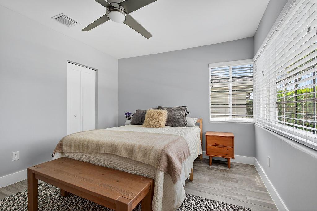 COLLEGE PARK ADD 1 - Residential Lease