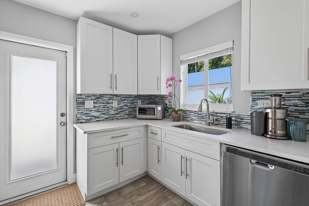 COLLEGE PARK ADD 1 - Residential Lease