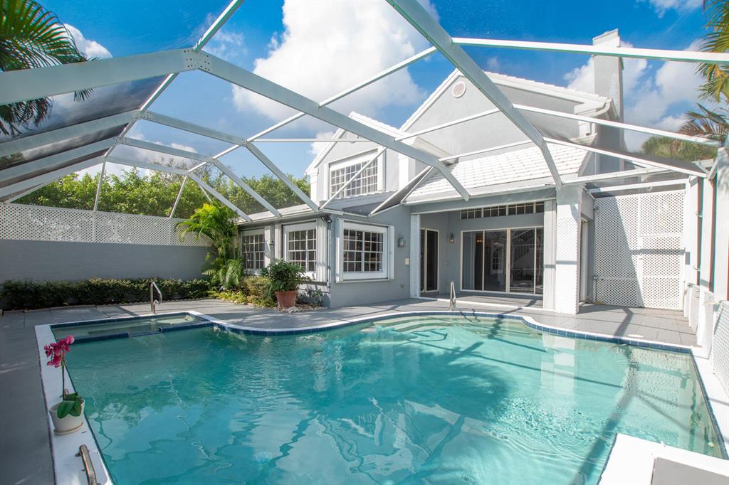 BREAKERS WEST - Residential