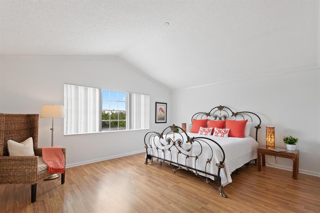 BREAKERS WEST - Residential