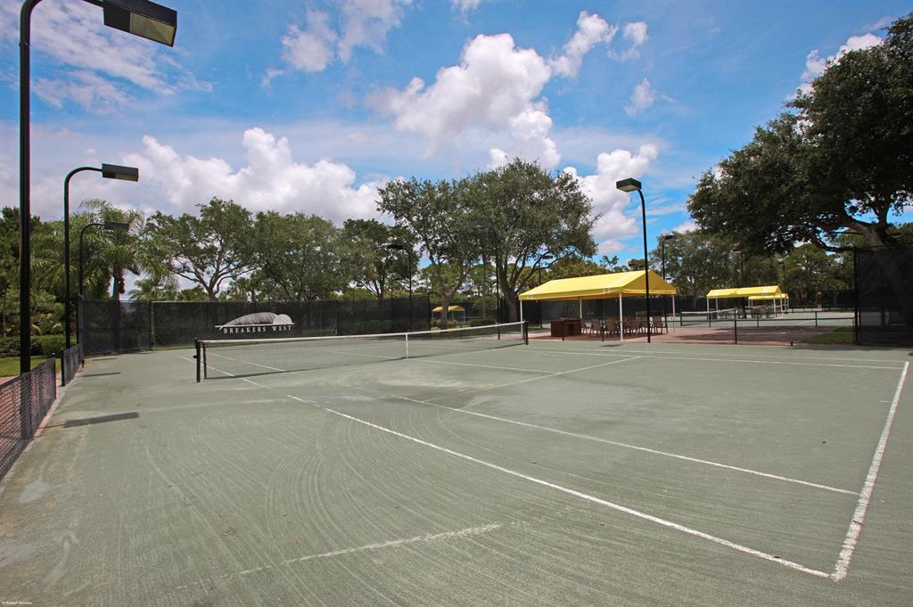 BREAKERS WEST - Residential