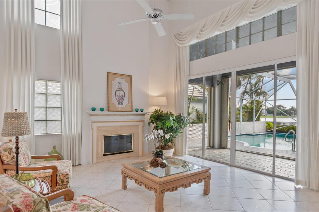 BREAKERS WEST - Residential