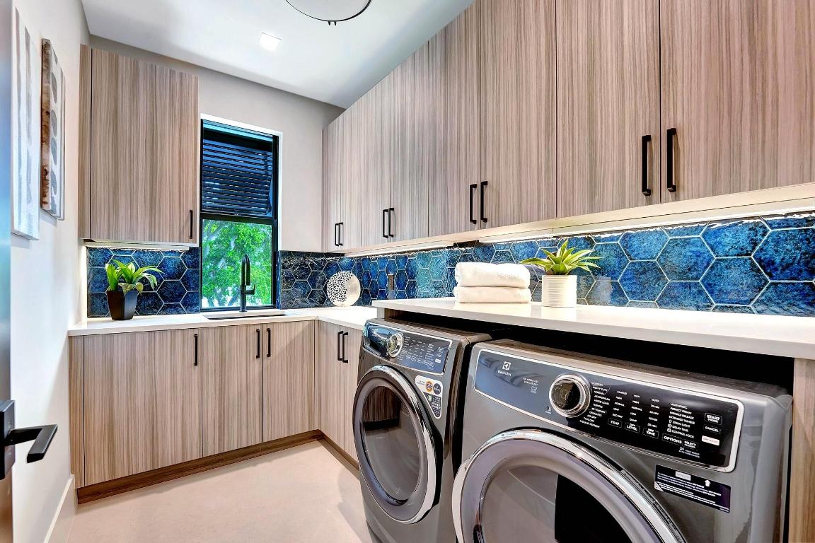 LEWIS SHORE ESTATES 3 - Residential