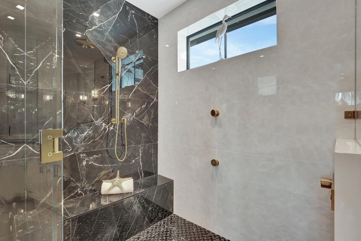 LEWIS SHORE ESTATES 3 - Residential