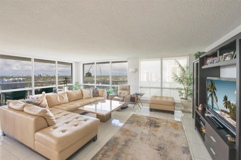 2751 S Ocean Dr 1401N Hollywood FL 33019