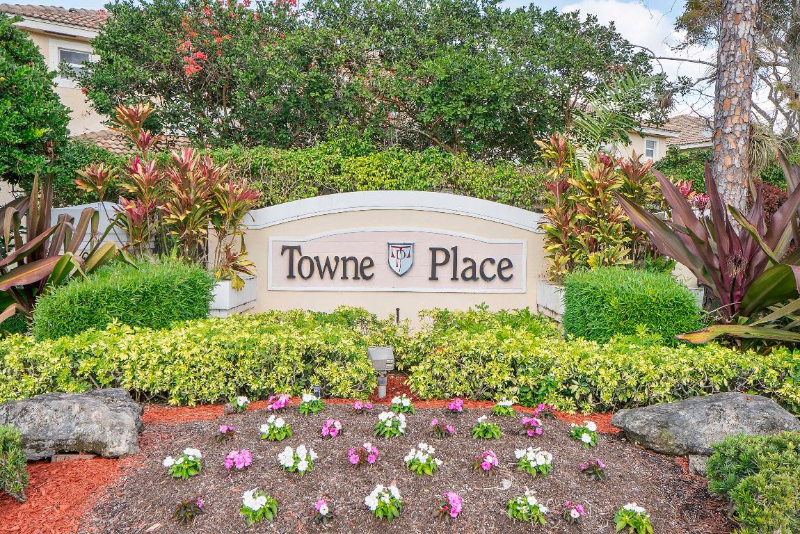 TOWNE PLACE - Residential