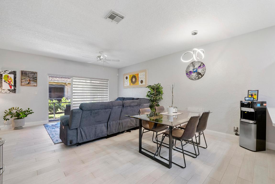 TOWNE PLACE - Residential