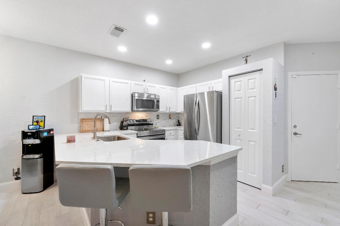 TOWNE PLACE - Residential