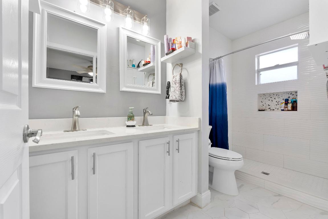 TOWNE PLACE - Residential