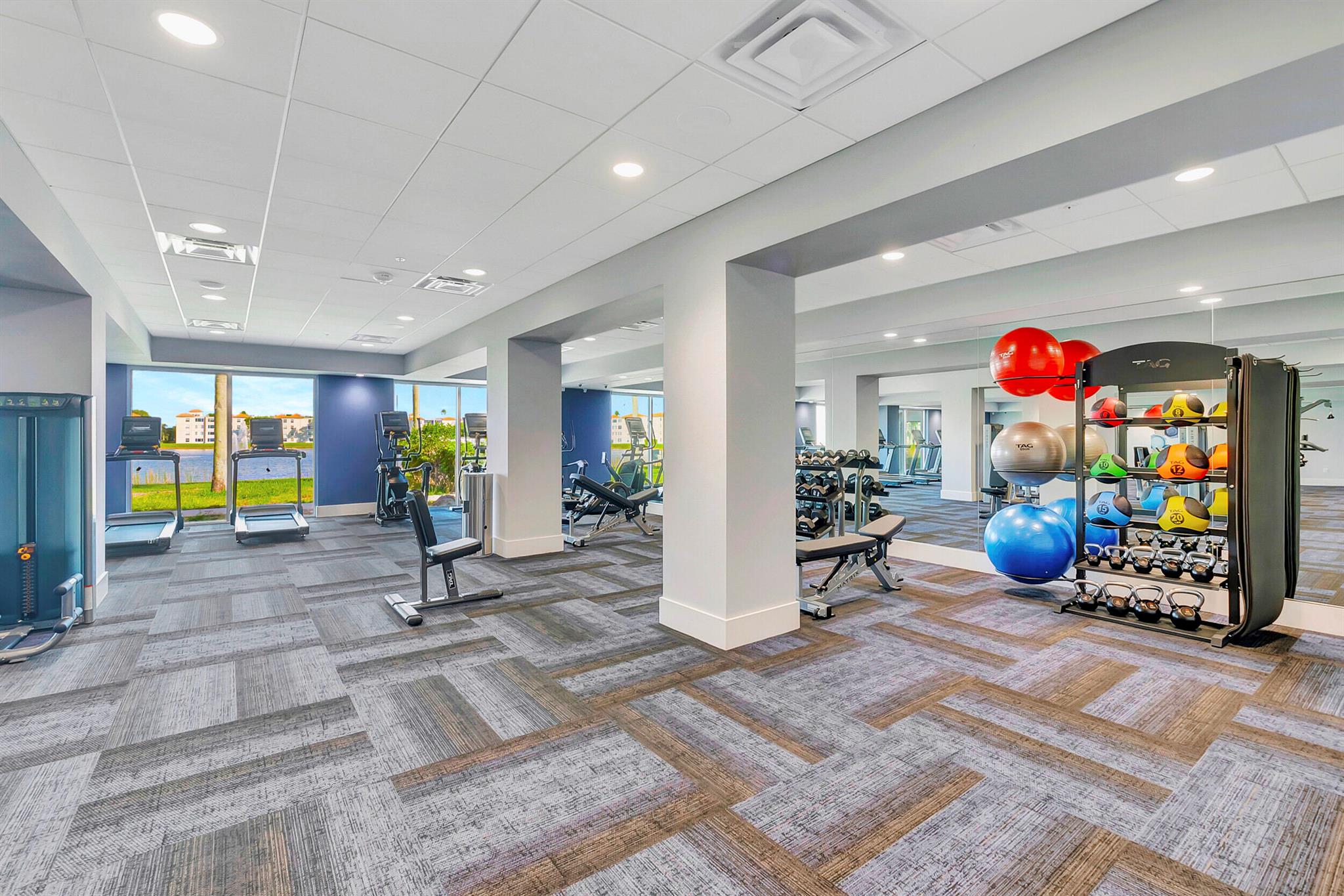 Huntington Pointe - Residential