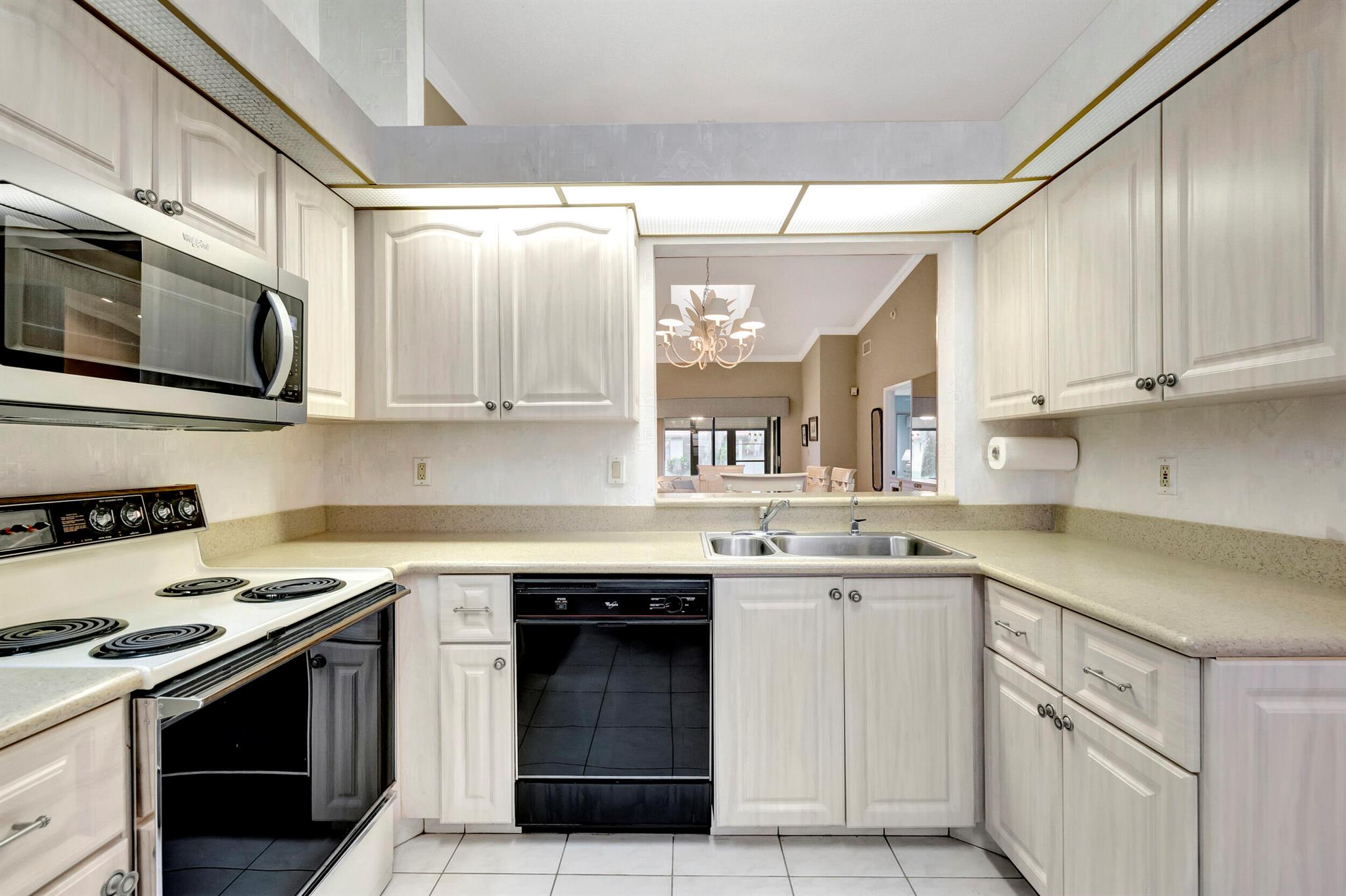 Huntington Pointe - Residential