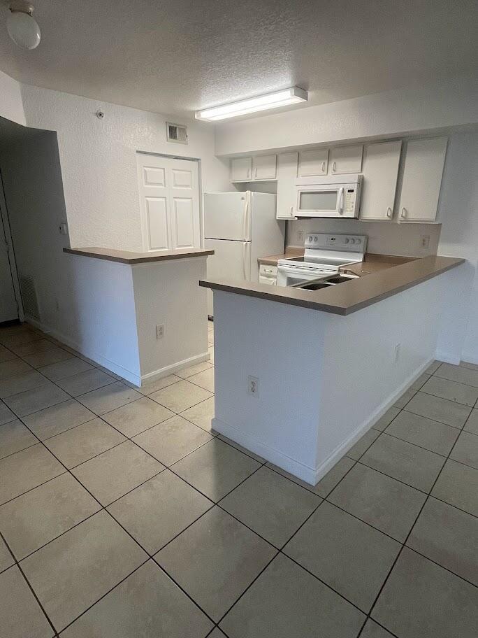 THE CLUB AT ST LUCIE WEST, A CONDOMINIUM - Residential