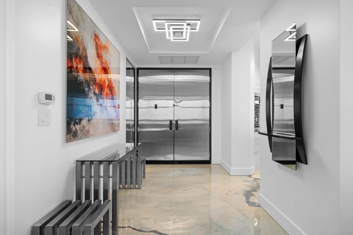 347 N New River Drive PH 7