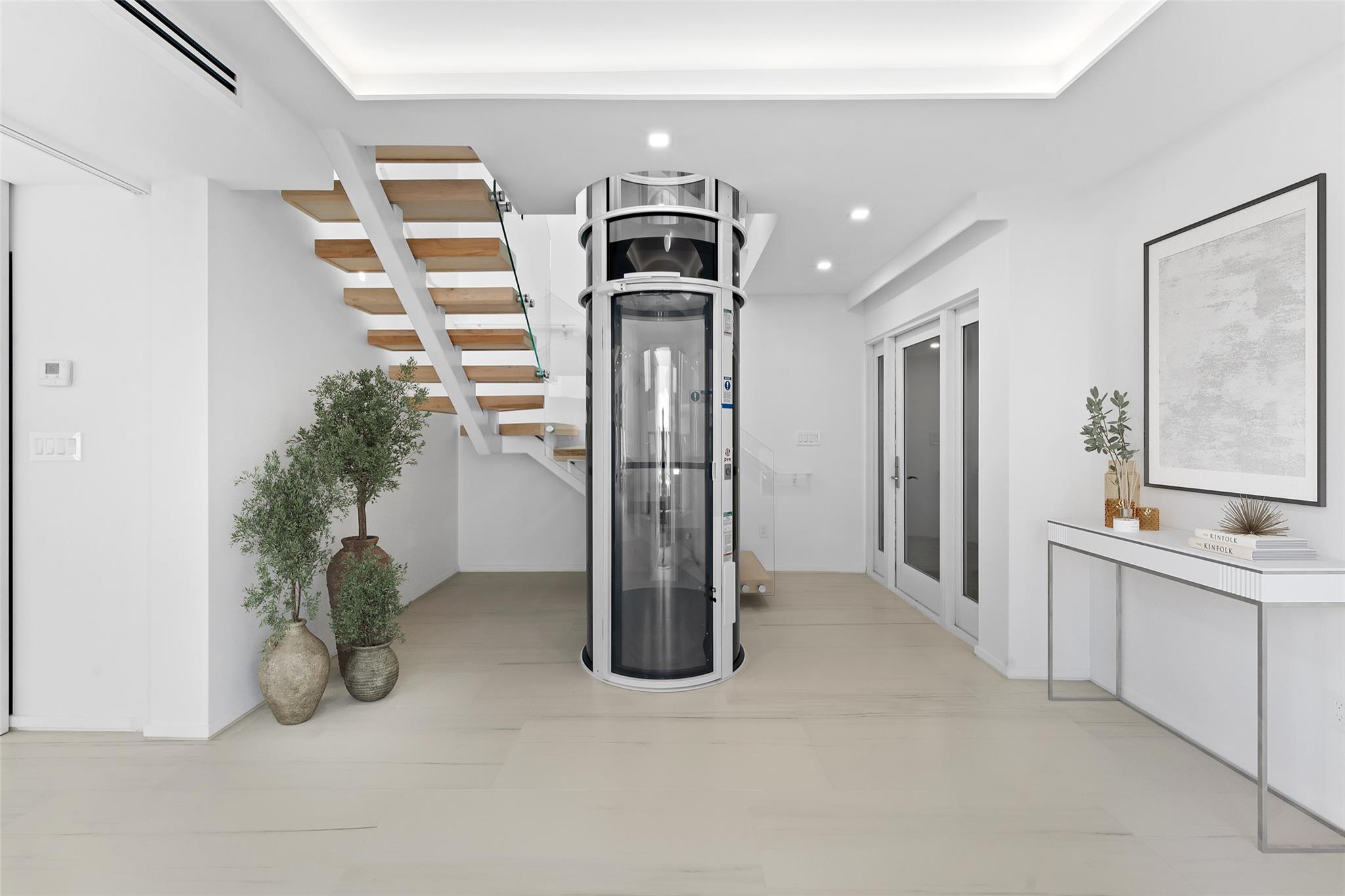 421 Hendricks Isle - Residential