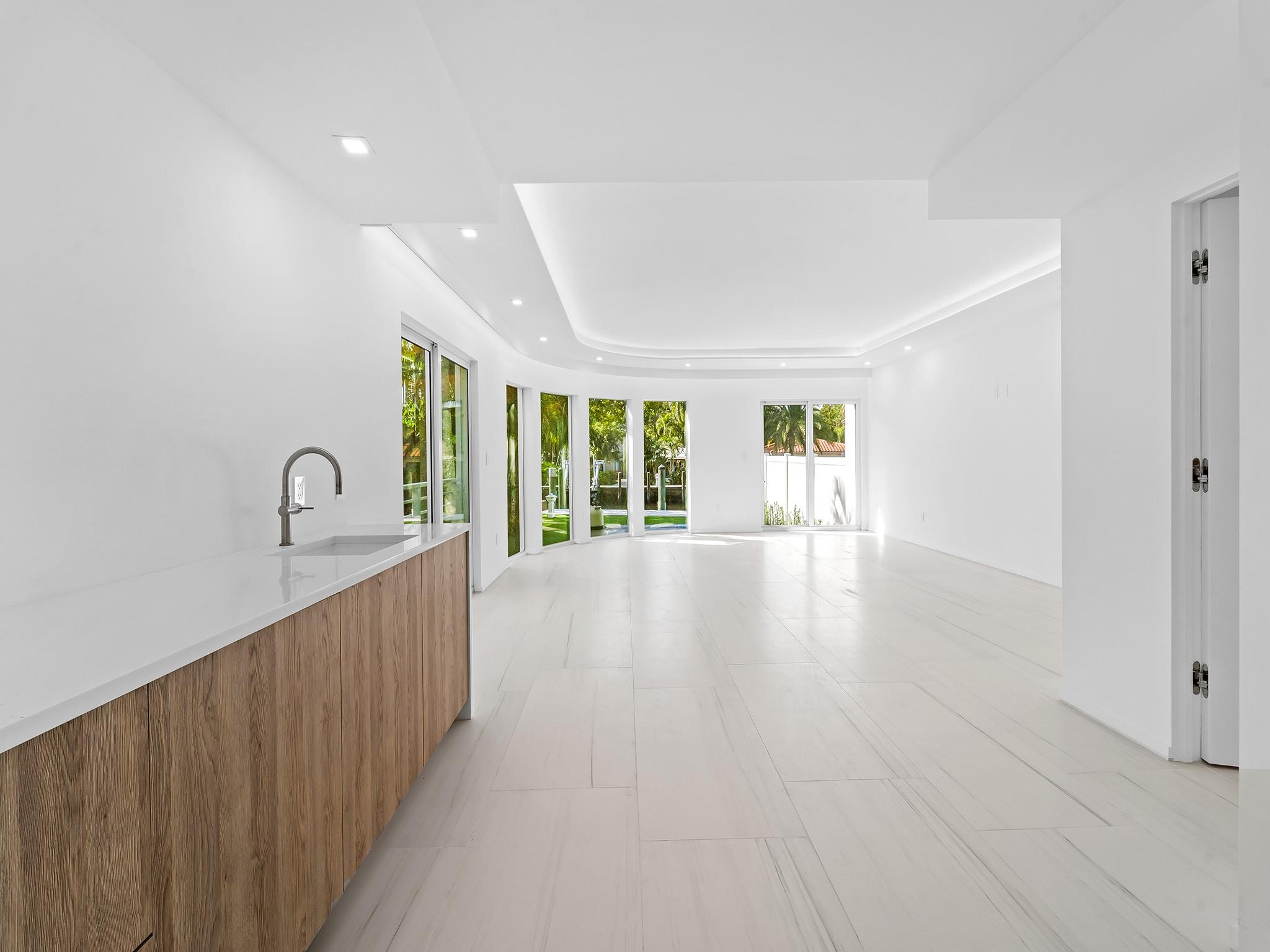 421 Hendricks Isle - Residential