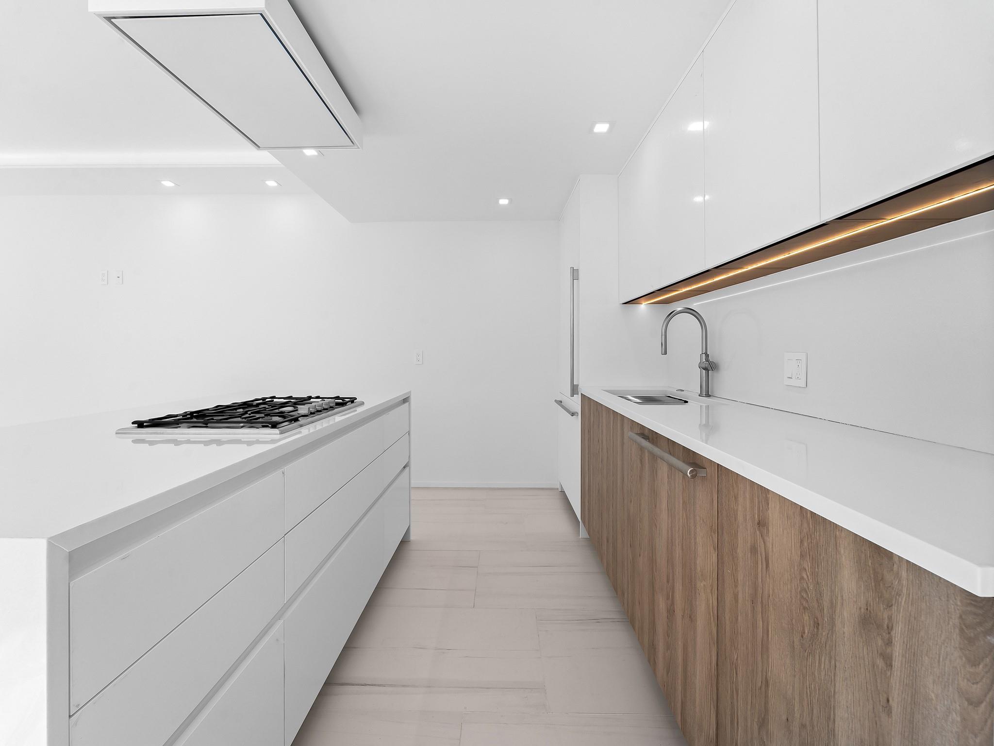 421 Hendricks Isle - Residential