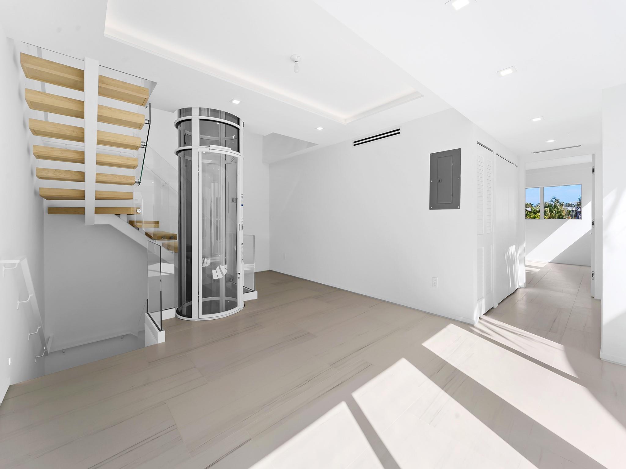 421 Hendricks Isle - Residential