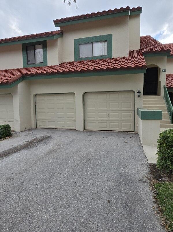 LEXINGTON GREEN CONDO - Residential